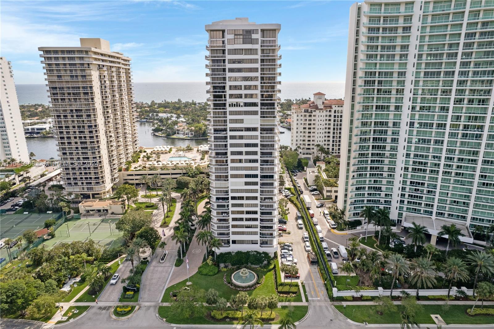 20185 E Country Club Dr 2104, Aventura, Florida 33180, 3 Bedrooms Bedrooms, ,2 BathroomsBathrooms,Residential,For Sale,20185 E Country Club Dr 2104,A11545366