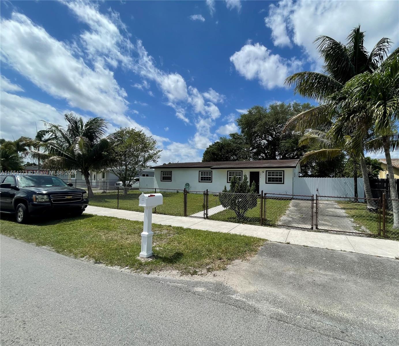 28510 SW 144th Ave  For Sale A11554273, FL