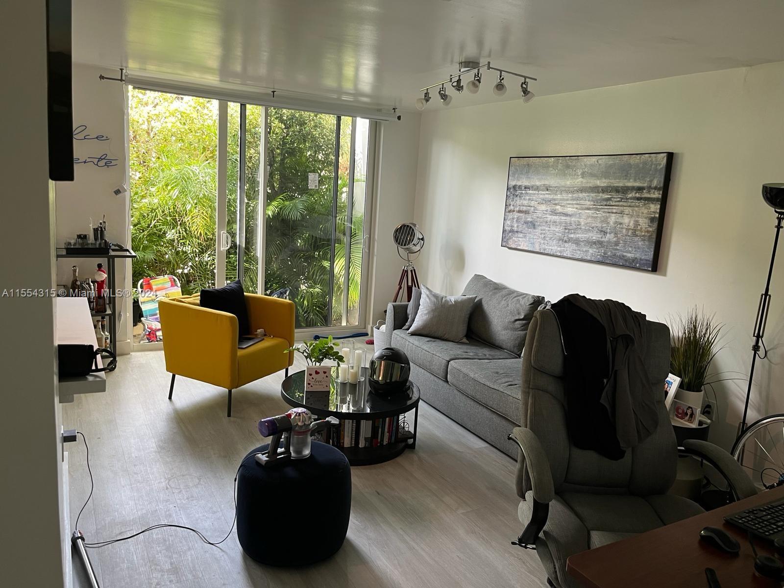 1688 West Ave G-06, Miami Beach, Florida 33139, 1 Bedroom Bedrooms, ,2 BathroomsBathrooms,Residential,For Sale,1688 West Ave G-06,A11554315