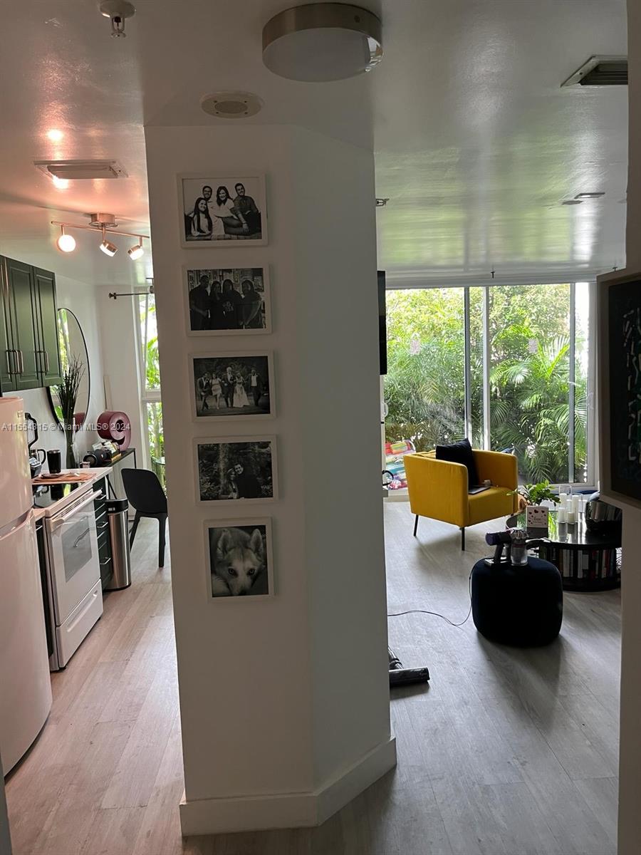 1688 West Ave G-06, Miami Beach, Florida 33139, 1 Bedroom Bedrooms, ,2 BathroomsBathrooms,Residential,For Sale,1688 West Ave G-06,A11554315