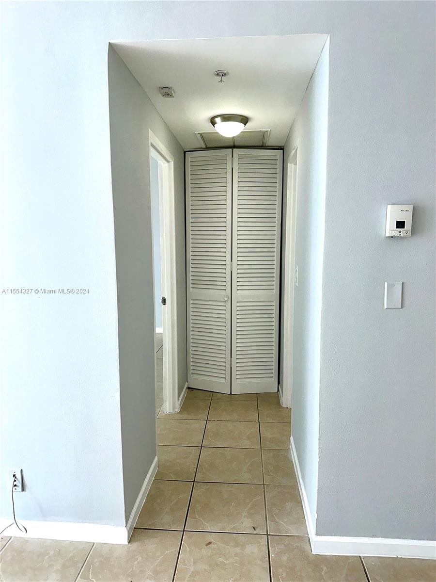 3001 S Ocean Dr 1619, Hollywood, Florida 33019, 1 Bedroom Bedrooms, ,1 BathroomBathrooms,Residential,For Sale,3001 S Ocean Dr 1619,A11554327