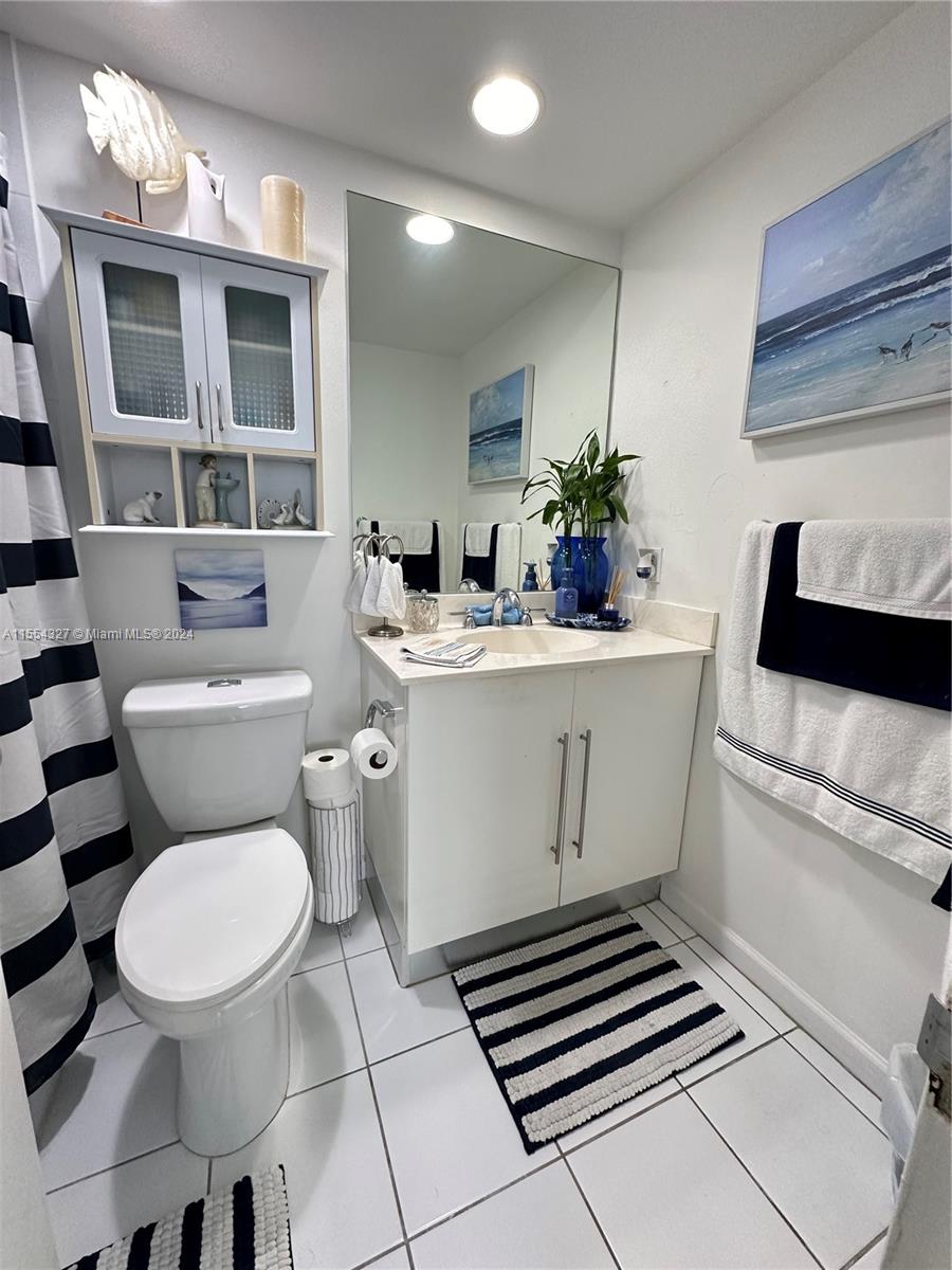 3001 S Ocean Dr 1619, Hollywood, Florida 33019, 1 Bedroom Bedrooms, ,1 BathroomBathrooms,Residential,For Sale,3001 S Ocean Dr 1619,A11554327