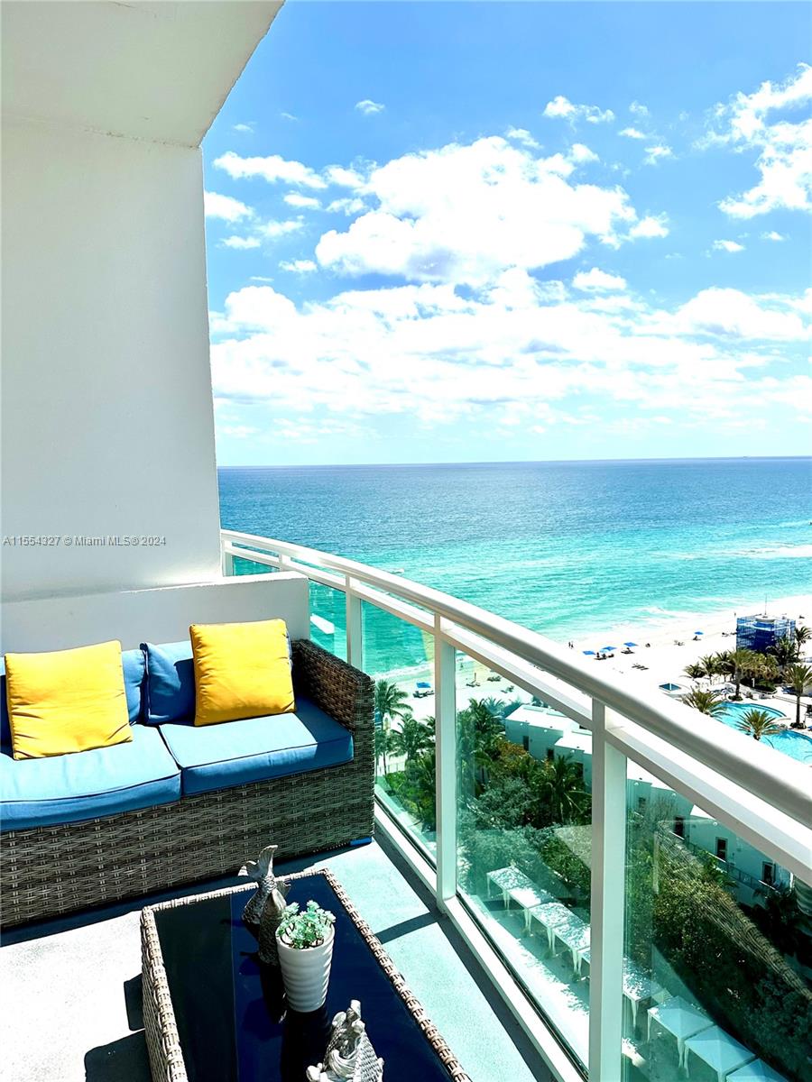 3001 S Ocean Dr 1619, Hollywood, Florida 33019, 1 Bedroom Bedrooms, ,1 BathroomBathrooms,Residential,For Sale,3001 S Ocean Dr 1619,A11554327