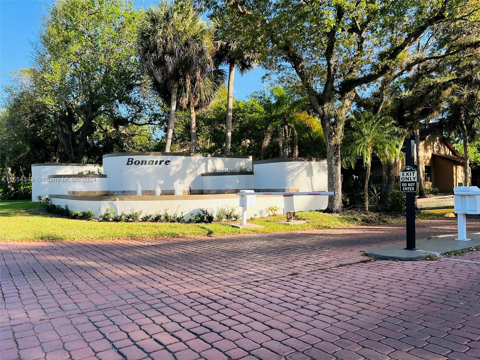 7625 NW 79th Ave 101, Tamarac, Florida 33321, 2 Bedrooms Bedrooms, ,2 BathroomsBathrooms,Residential,For Sale,7625 NW 79th Ave 101,A11554349