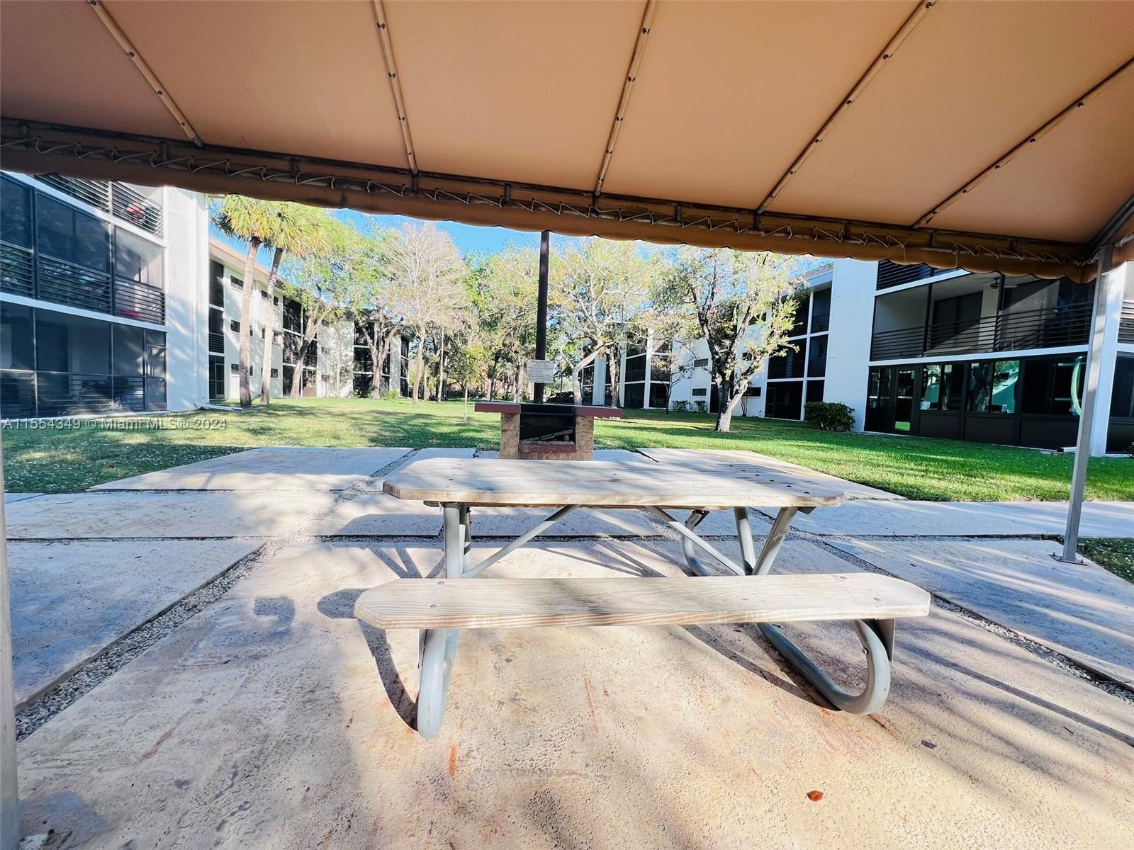 7625 NW 79th Ave 101, Tamarac, Florida 33321, 2 Bedrooms Bedrooms, ,2 BathroomsBathrooms,Residential,For Sale,7625 NW 79th Ave 101,A11554349