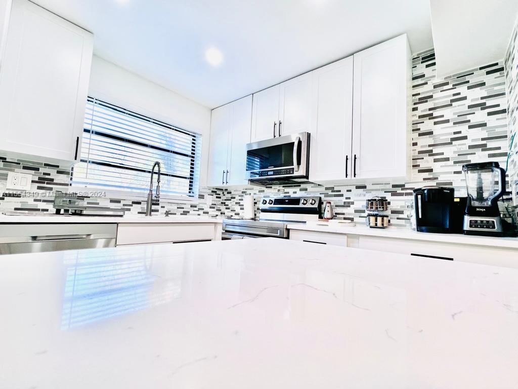 7625 NW 79th Ave 101, Tamarac, Florida 33321, 2 Bedrooms Bedrooms, ,2 BathroomsBathrooms,Residential,For Sale,7625 NW 79th Ave 101,A11554349