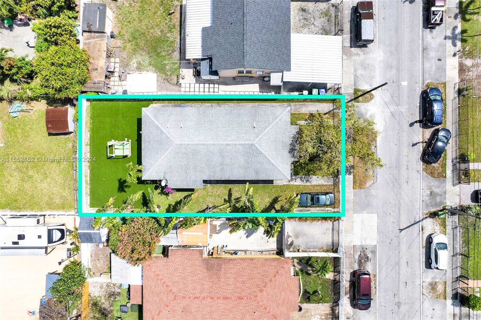 1735-1737 NW 51st St, Miami, Florida 33142, ,Residentialincome,For Sale,1735-1737 NW 51st St,A11552852