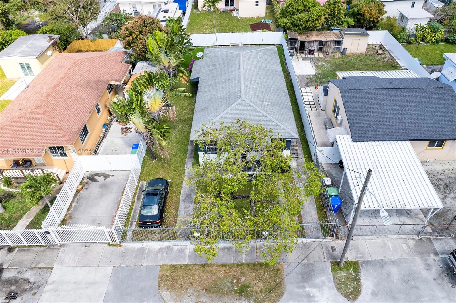 1735-1737 NW 51st St, Miami, Florida 33142, ,Residentialincome,For Sale,1735-1737 NW 51st St,A11552852