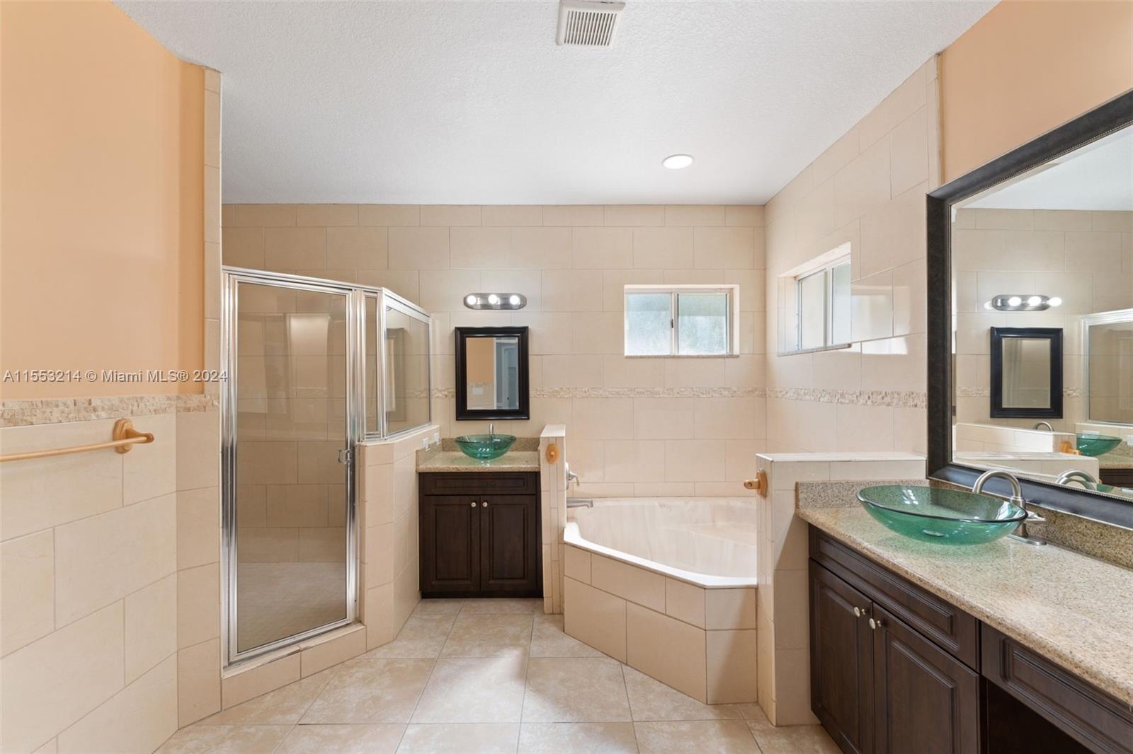 2220 SE 19th Ave, Homestead, Florida 33035, 5 Bedrooms Bedrooms, ,4 BathroomsBathrooms,Residential,For Sale,2220 SE 19th Ave,A11553214