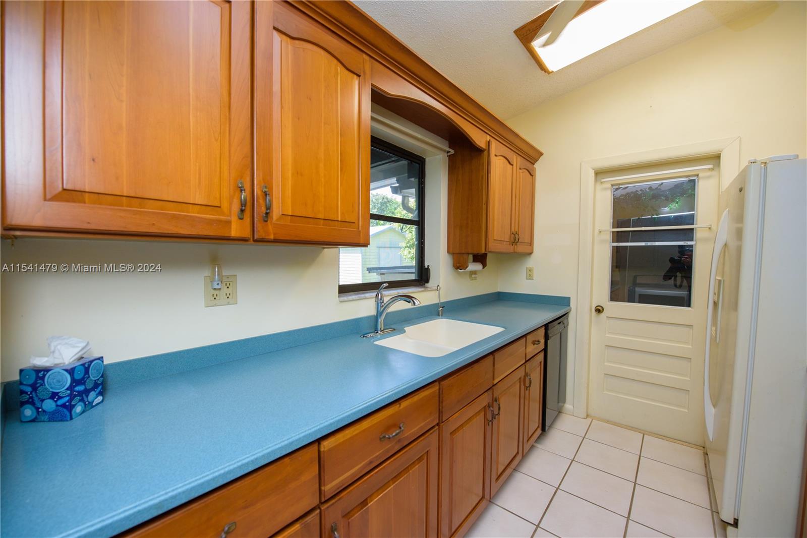 17810 SW 175th St, Miami, Florida 33187, 3 Bedrooms Bedrooms, 9 Rooms Rooms,2 BathroomsBathrooms,Residential,For Sale,17810 SW 175th St,A11541479