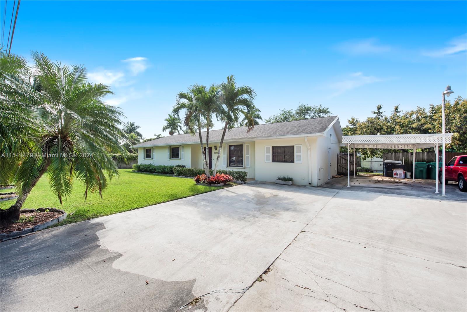 17810 SW 175th St, Miami, Florida 33187, 3 Bedrooms Bedrooms, 9 Rooms Rooms,2 BathroomsBathrooms,Residential,For Sale,17810 SW 175th St,A11541479