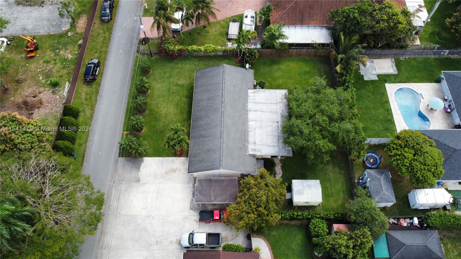 17810 SW 175th St, Miami, Florida 33187, 3 Bedrooms Bedrooms, 9 Rooms Rooms,2 BathroomsBathrooms,Residential,For Sale,17810 SW 175th St,A11541479