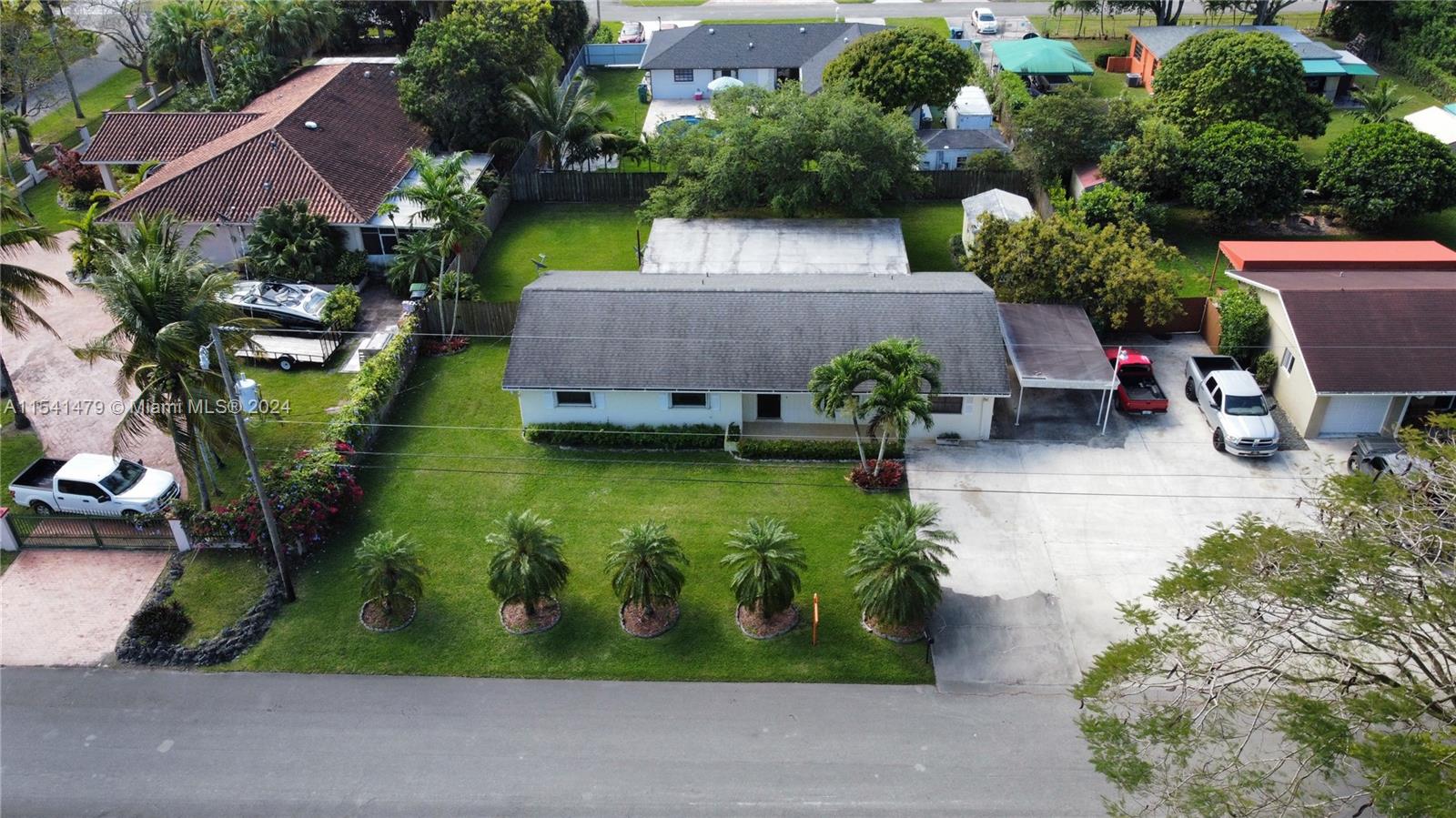 17810 SW 175th St, Miami, Florida 33187, 3 Bedrooms Bedrooms, 9 Rooms Rooms,2 BathroomsBathrooms,Residential,For Sale,17810 SW 175th St,A11541479
