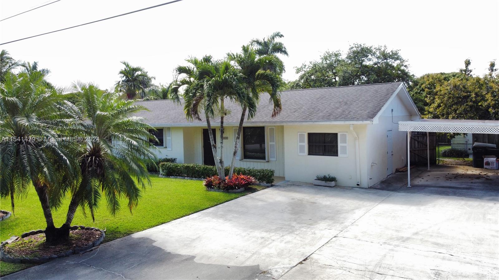 17810 SW 175th St, Miami, Florida 33187, 3 Bedrooms Bedrooms, 9 Rooms Rooms,2 BathroomsBathrooms,Residential,For Sale,17810 SW 175th St,A11541479