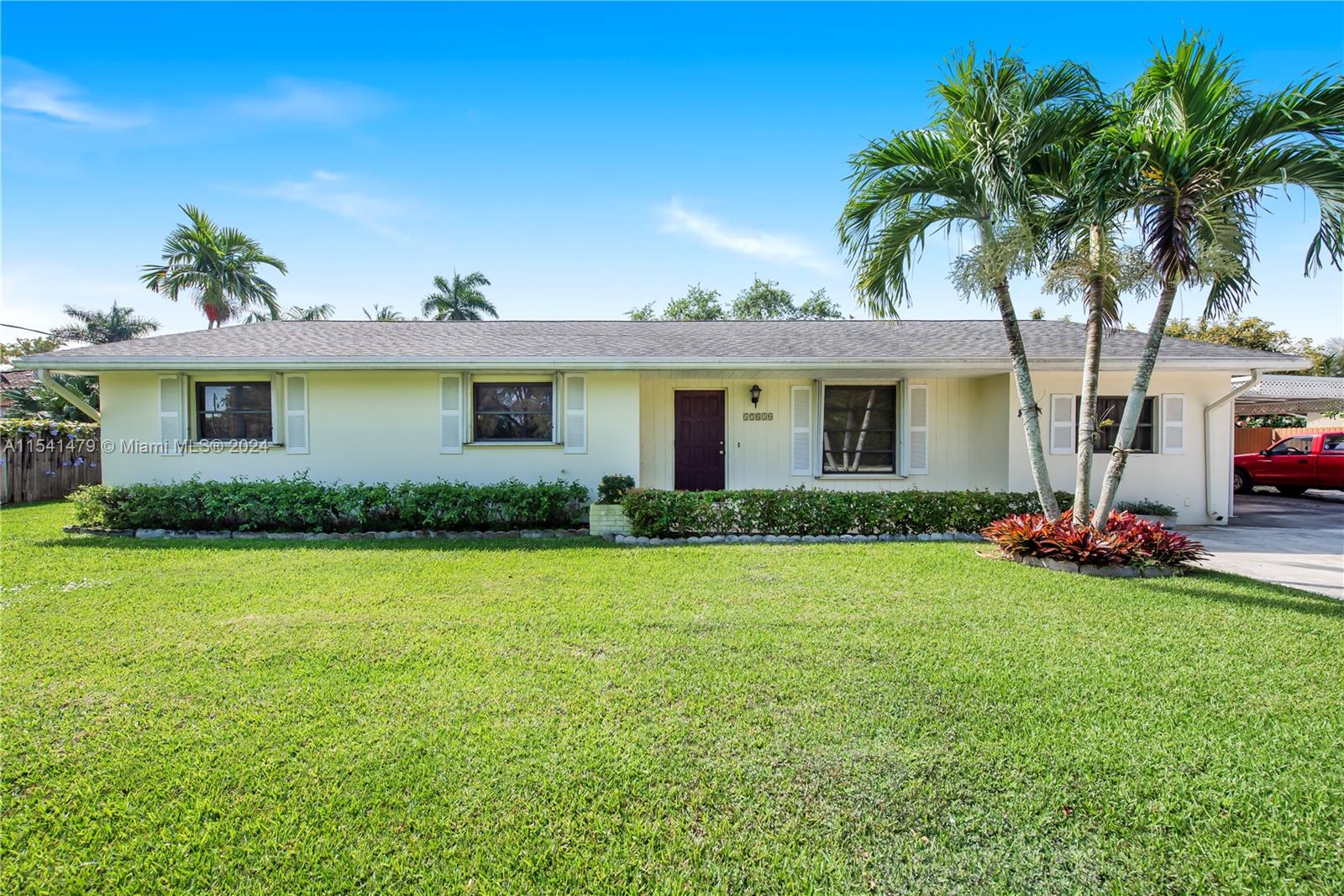 17810 SW 175th St, Miami, Florida 33187, 3 Bedrooms Bedrooms, 9 Rooms Rooms,2 BathroomsBathrooms,Residential,For Sale,17810 SW 175th St,A11541479