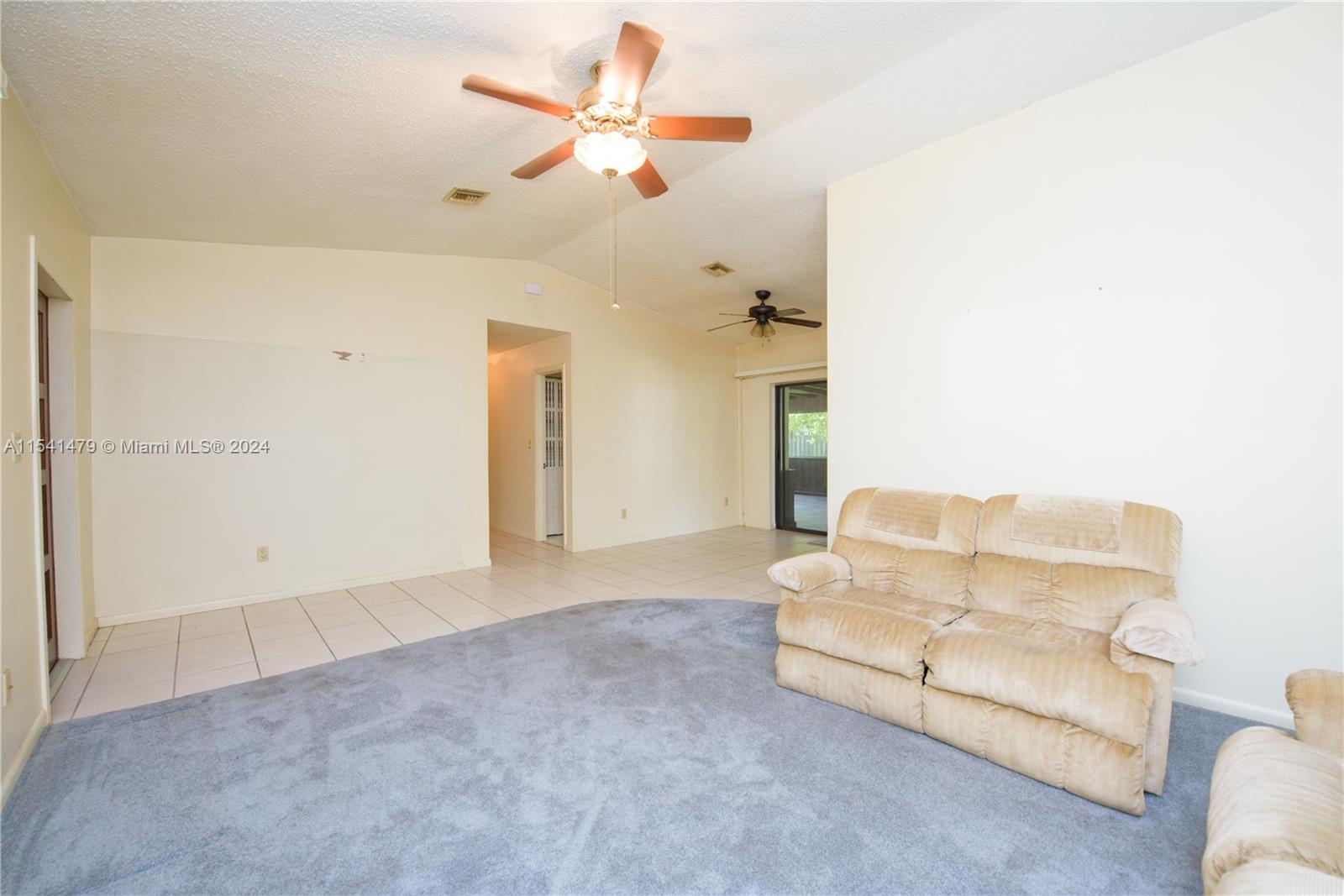 17810 SW 175th St, Miami, Florida 33187, 3 Bedrooms Bedrooms, 9 Rooms Rooms,2 BathroomsBathrooms,Residential,For Sale,17810 SW 175th St,A11541479