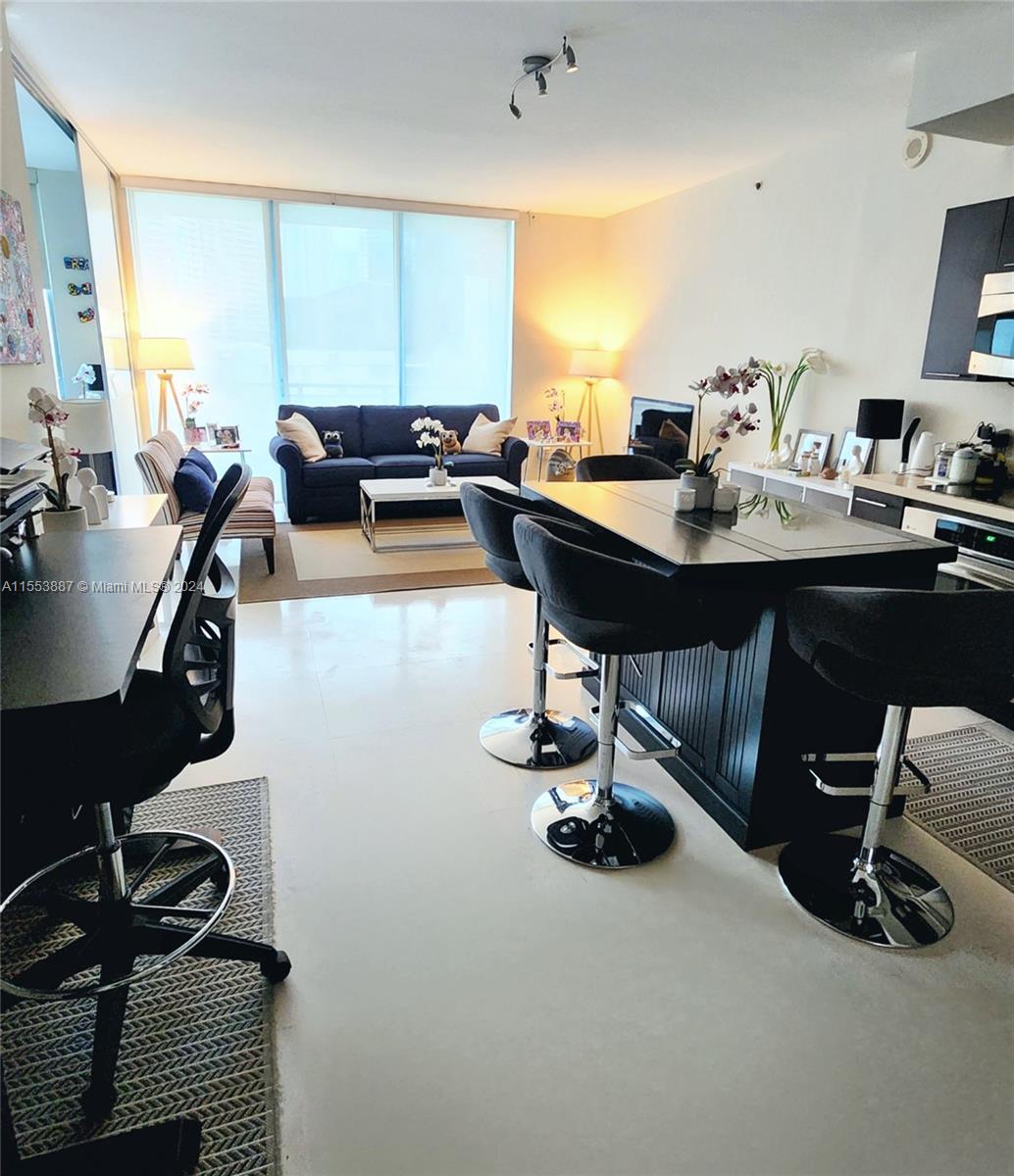 90 SW 3rd St 1414, Miami, Florida 33130, 1 Bedroom Bedrooms, ,1 BathroomBathrooms,Residential,For Sale,90 SW 3rd St 1414,A11553887