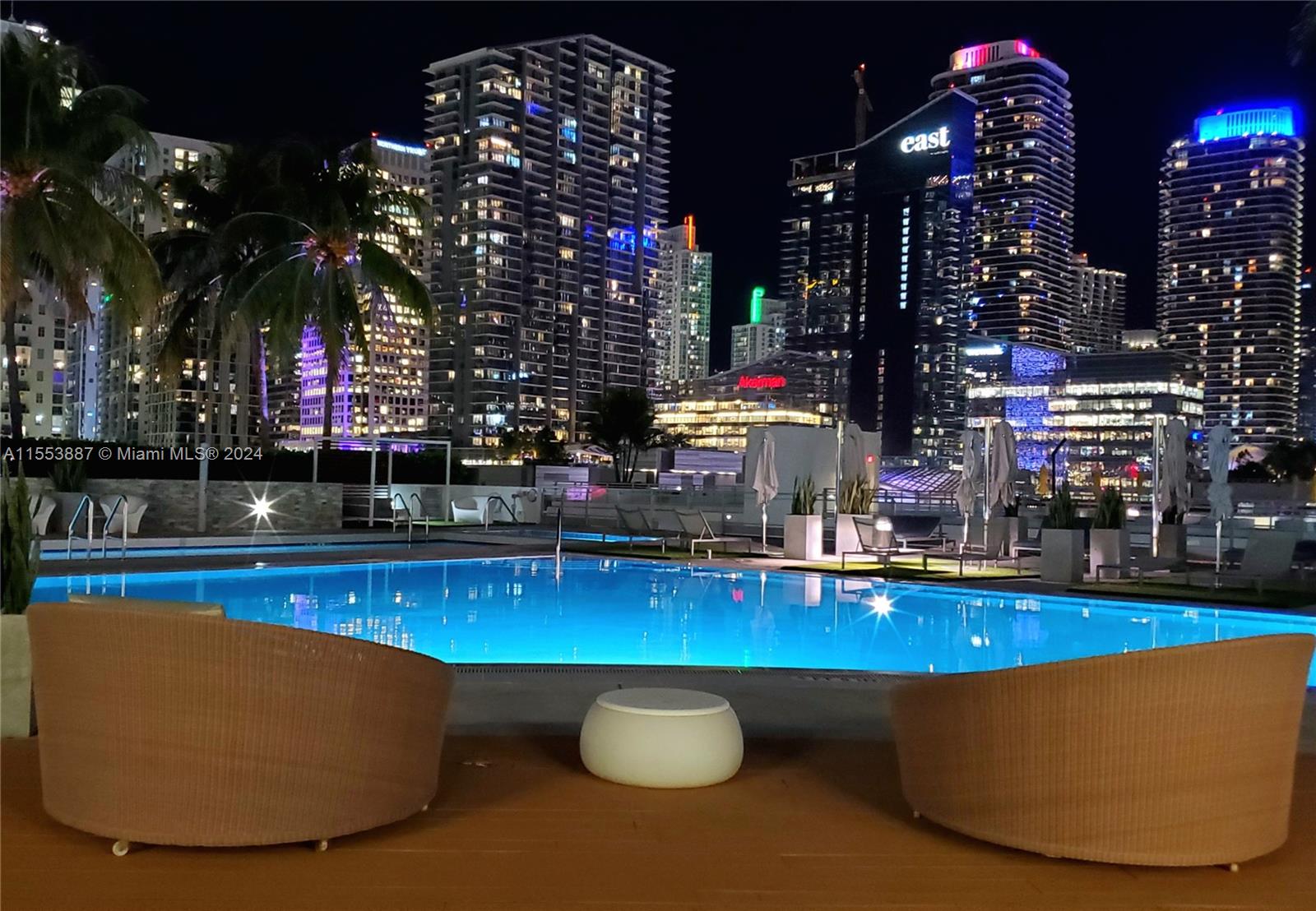 90 SW 3rd St 1414, Miami, Florida 33130, 1 Bedroom Bedrooms, ,1 BathroomBathrooms,Residential,For Sale,90 SW 3rd St 1414,A11553887