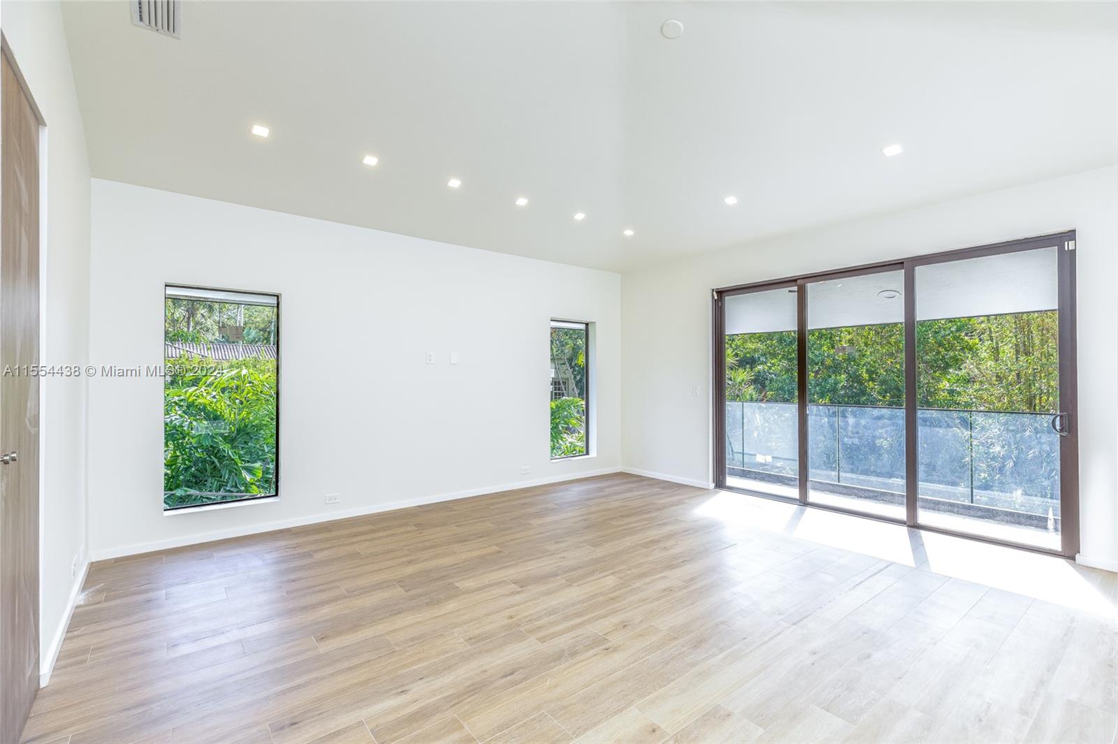 3900 S Douglas Rd, Miami, Florida 33133, 6 Bedrooms Bedrooms, ,4 BathroomsBathrooms,Residential,For Sale,3900 S Douglas Rd,A11554438