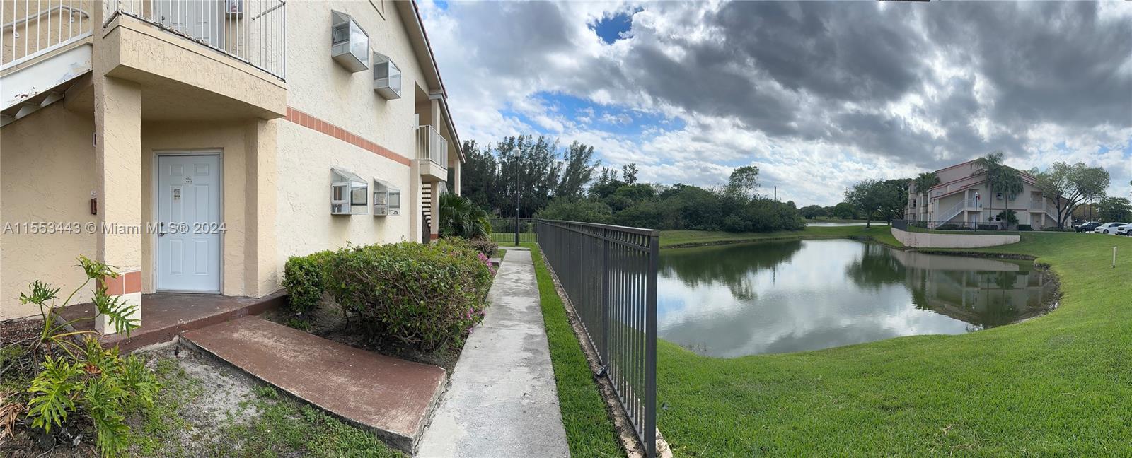 3350 N Pinewalk Dr N 1417, Margate, Florida 33063, 2 Bedrooms Bedrooms, ,2 BathroomsBathrooms,Residentiallease,For Rent,3350 N Pinewalk Dr N 1417,A11553443