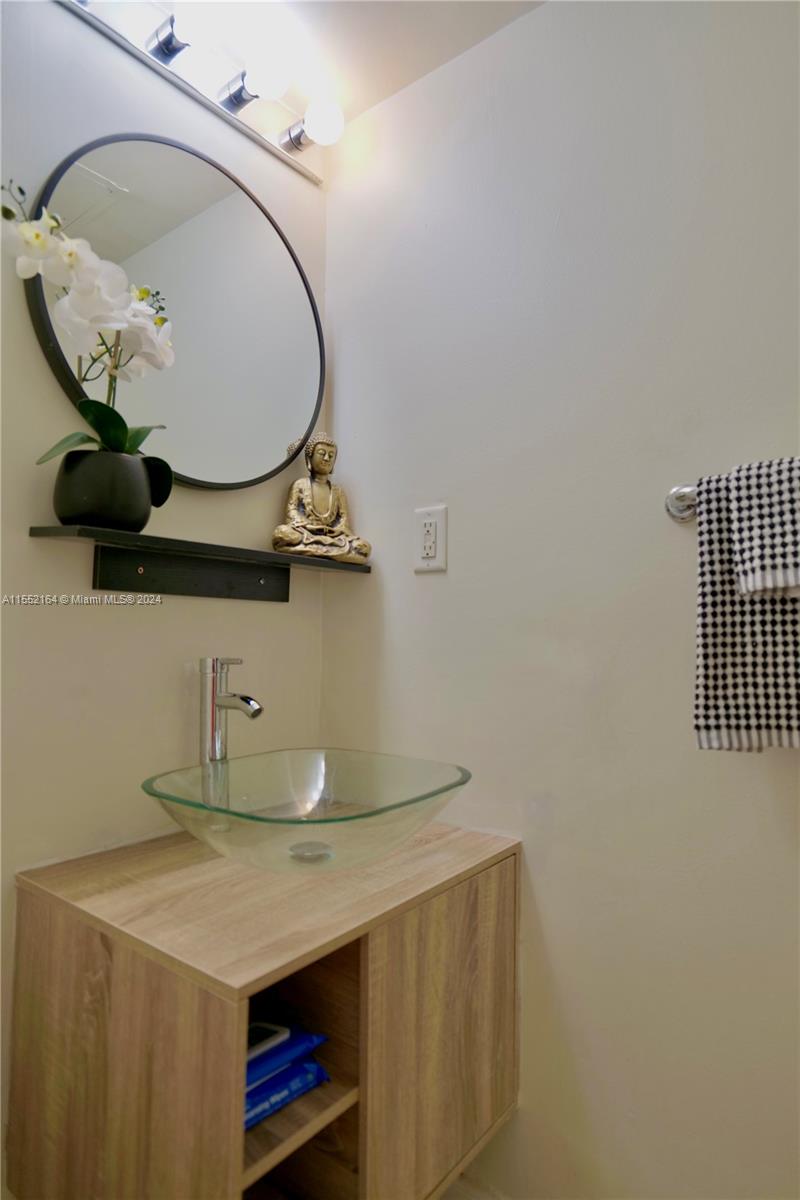 3000 S Ocean Dr 312, Hollywood, Florida 33019, 1 Bedroom Bedrooms, ,1 BathroomBathrooms,Residential,For Sale,3000 S Ocean Dr 312,A11552164