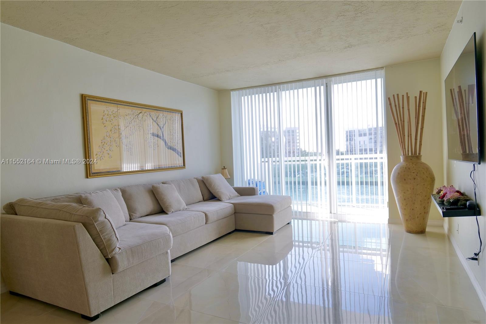 3000 S Ocean Dr 312, Hollywood, Florida 33019, 1 Bedroom Bedrooms, ,1 BathroomBathrooms,Residential,For Sale,3000 S Ocean Dr 312,A11552164