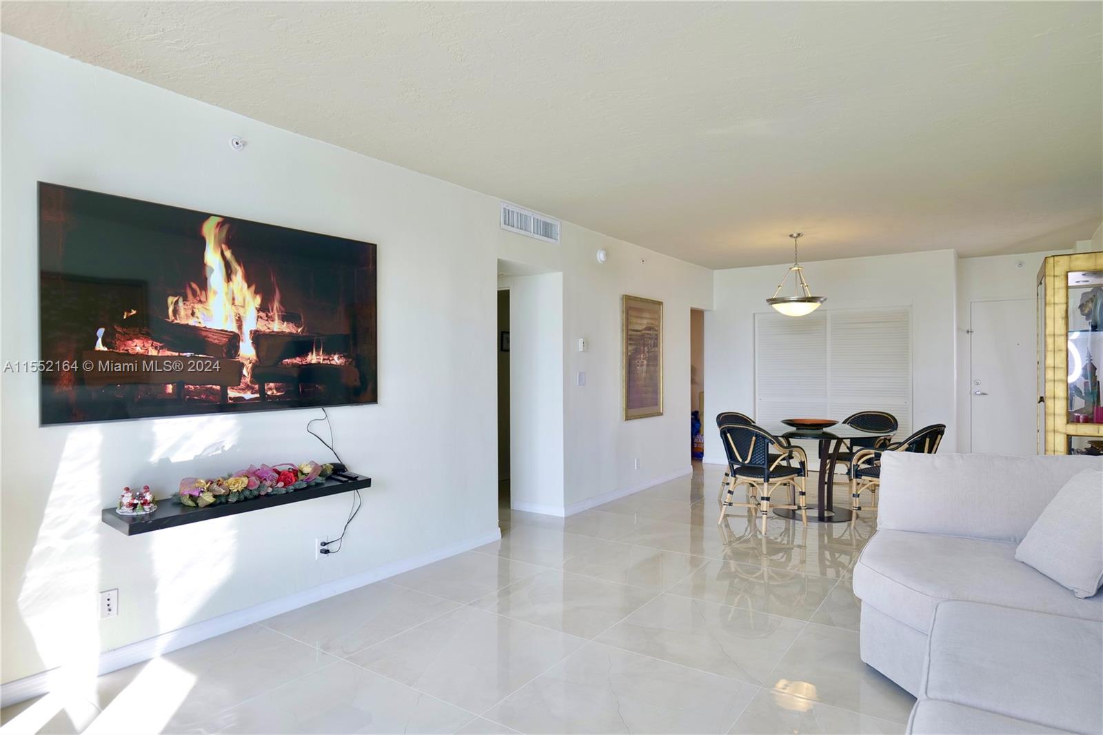 3000 S Ocean Dr 312, Hollywood, Florida 33019, 1 Bedroom Bedrooms, ,1 BathroomBathrooms,Residential,For Sale,3000 S Ocean Dr 312,A11552164