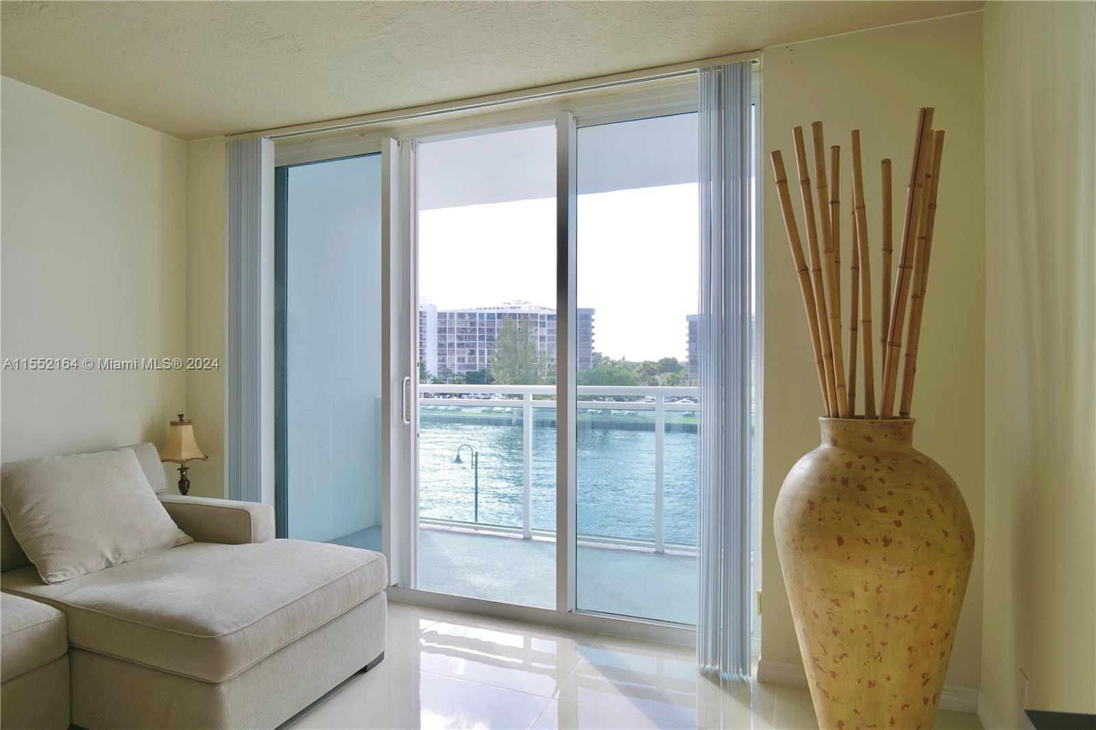 3000 S Ocean Dr 312, Hollywood, Florida 33019, 1 Bedroom Bedrooms, ,1 BathroomBathrooms,Residential,For Sale,3000 S Ocean Dr 312,A11552164