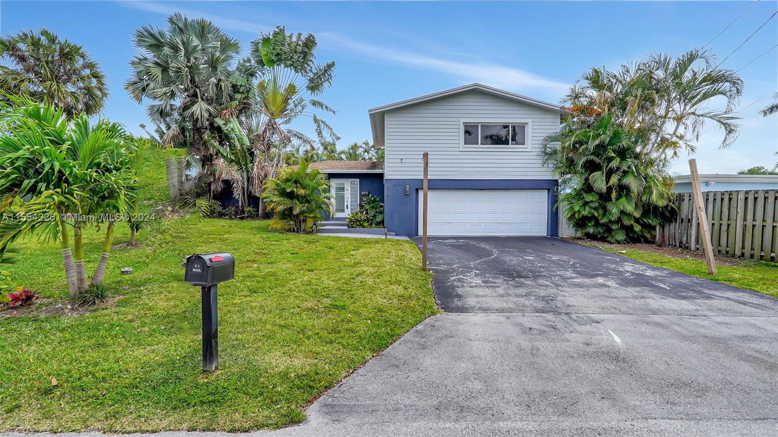 2700 SW 34th Ave  For Sale A11554226, FL