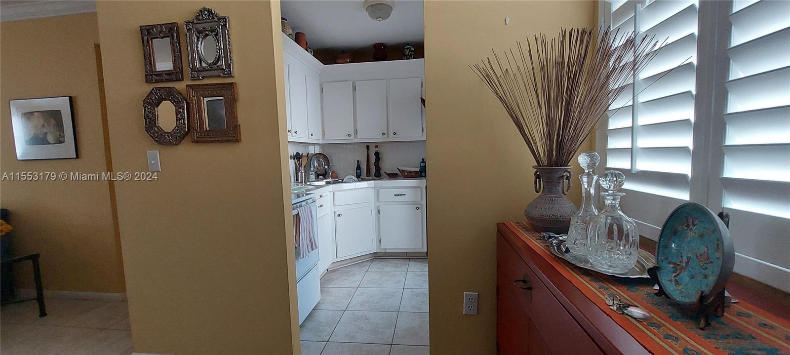 1776 James Ave 5B, Miami Beach, Florida 33139, 1 Bedroom Bedrooms, ,1 BathroomBathrooms,Residential,For Sale,1776 James Ave 5B,A11553179