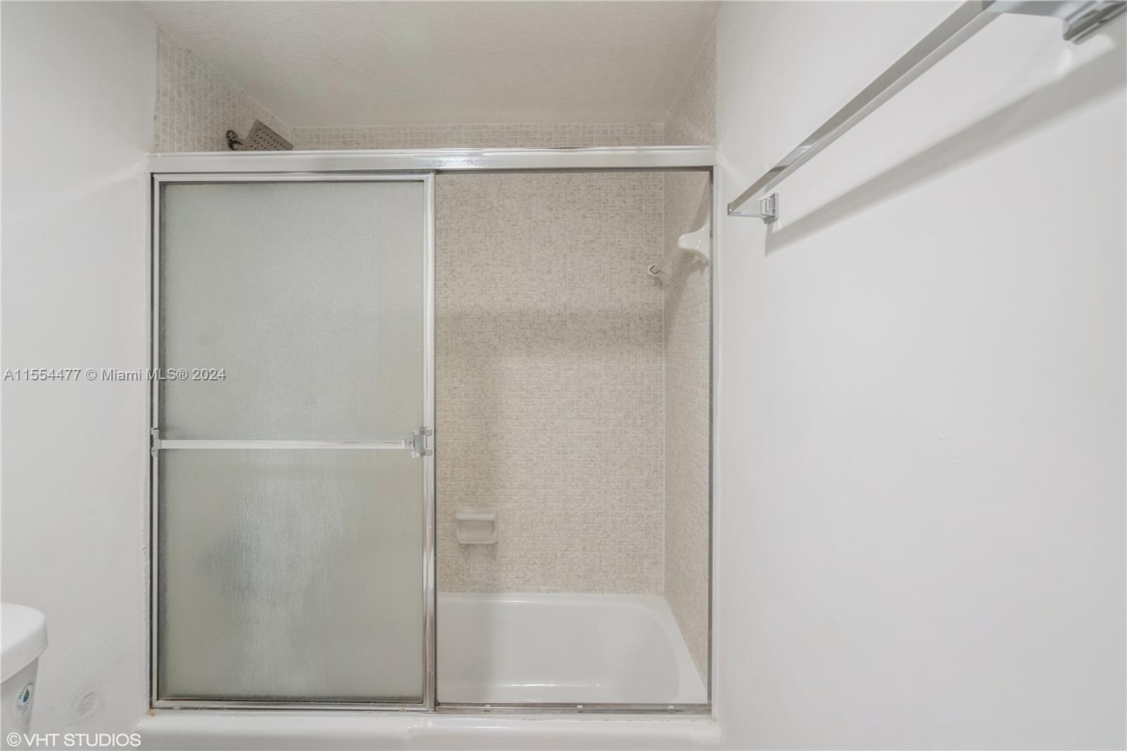 4001 S Ocean Dr 2C, Hollywood, Florida 33019, 1 Bedroom Bedrooms, ,1 BathroomBathrooms,Residential,For Sale,4001 S Ocean Dr 2C,A11554477