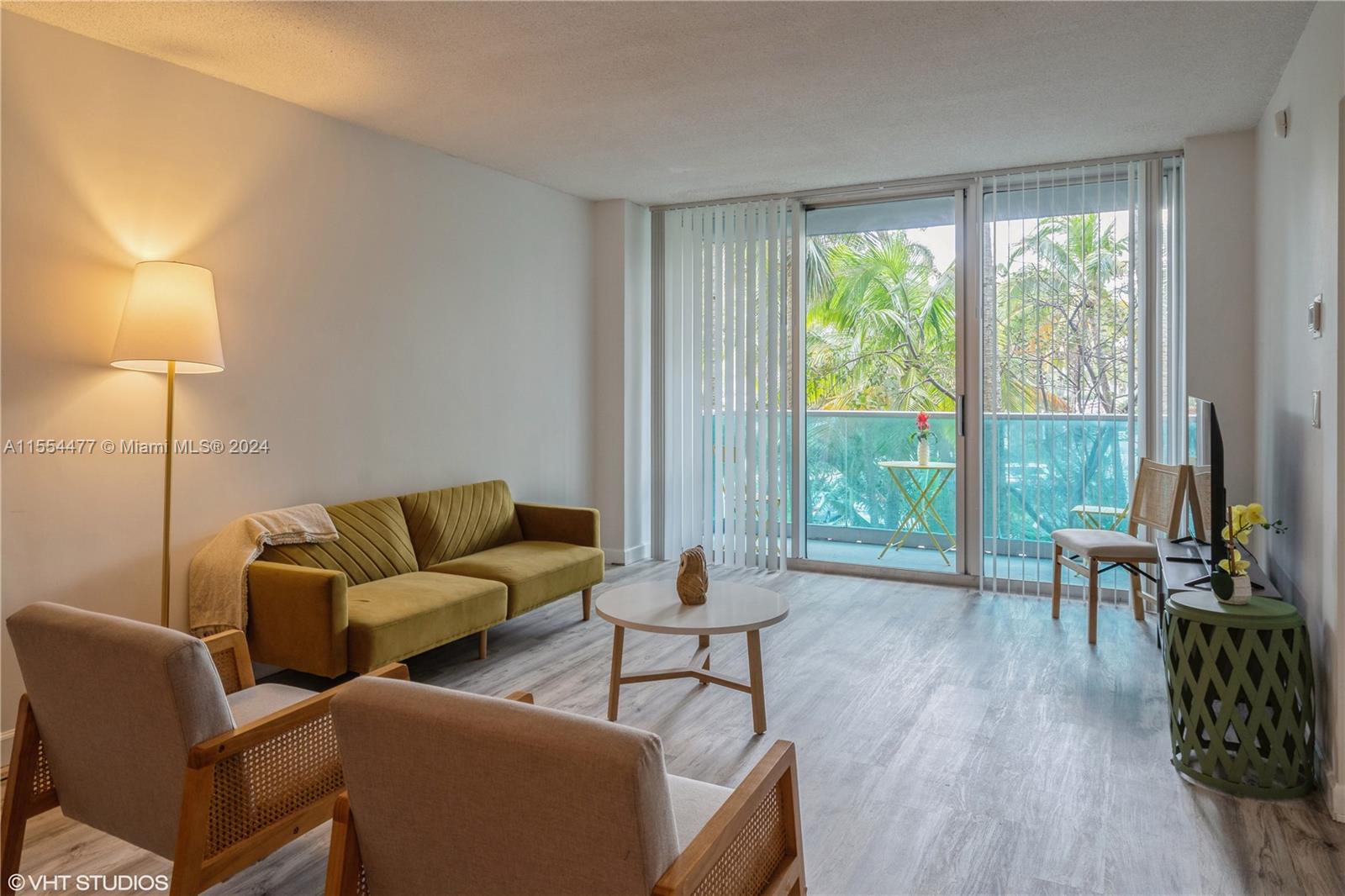 4001 S Ocean Dr 2C, Hollywood, Florida 33019, 1 Bedroom Bedrooms, ,1 BathroomBathrooms,Residential,For Sale,4001 S Ocean Dr 2C,A11554477