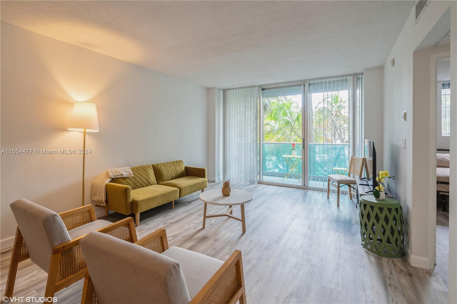 4001 S Ocean Dr 2C, Hollywood, Florida 33019, 1 Bedroom Bedrooms, ,1 BathroomBathrooms,Residential,For Sale,4001 S Ocean Dr 2C,A11554477