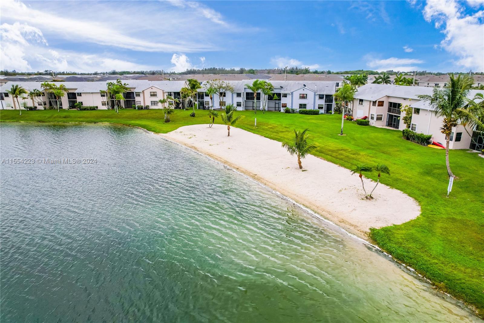 1403 S Liberty Ave 1403A, Homestead, Florida 33034, 3 Bedrooms Bedrooms, ,2 BathroomsBathrooms,Residential,For Sale,1403 S Liberty Ave 1403A,A11554223