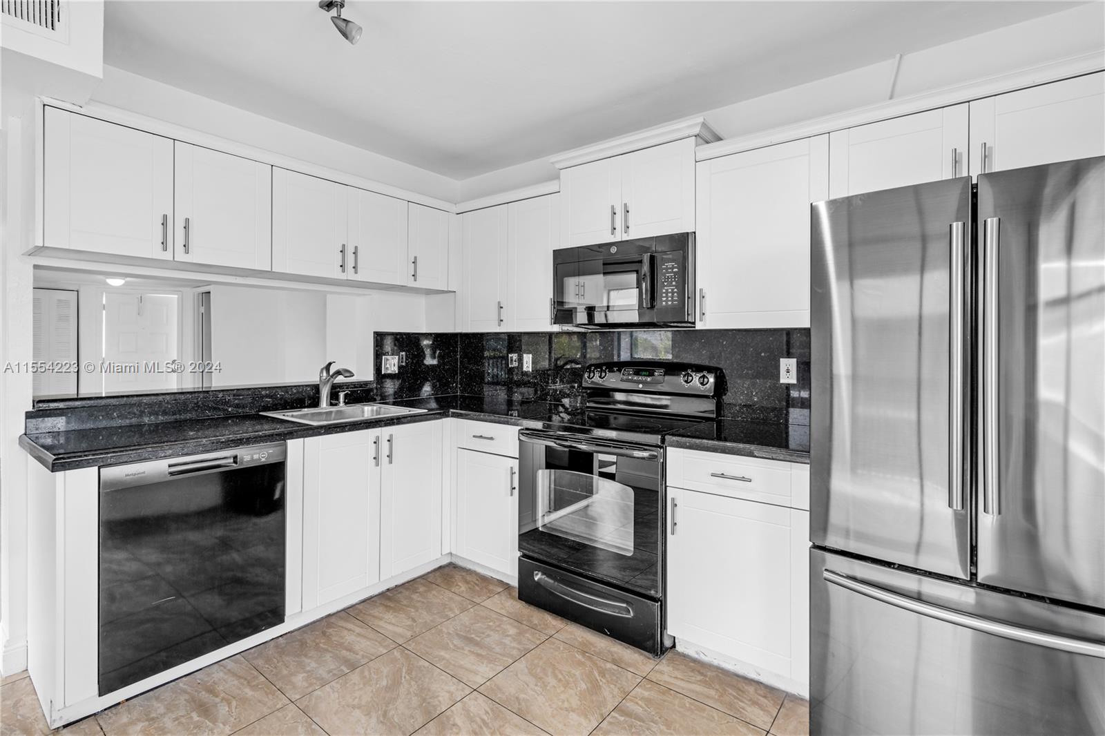 1403 S Liberty Ave 1403A, Homestead, Florida 33034, 3 Bedrooms Bedrooms, ,2 BathroomsBathrooms,Residential,For Sale,1403 S Liberty Ave 1403A,A11554223