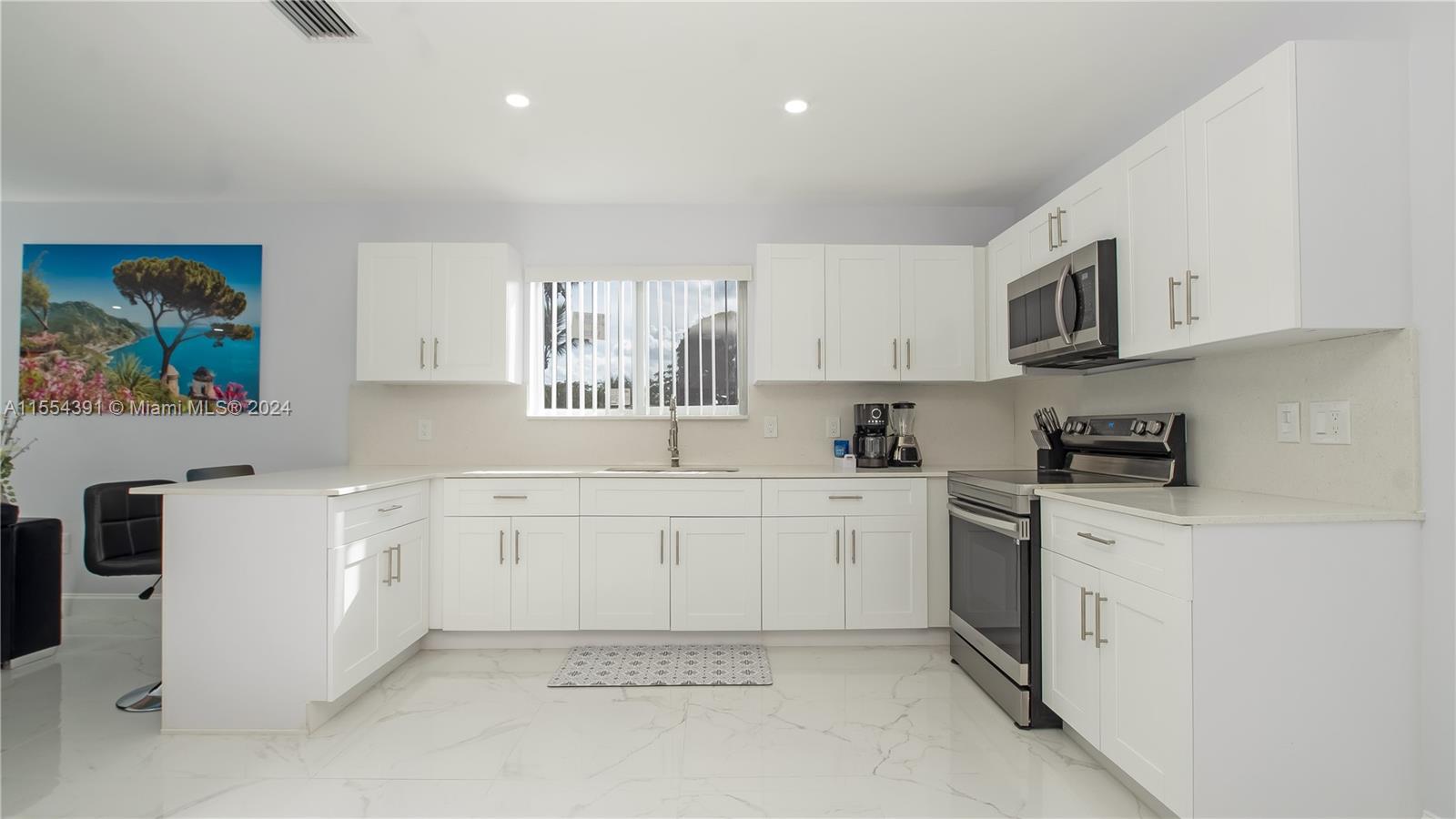 18395 SW 216th St, Miami, Florida 33170, 3 Bedrooms Bedrooms, ,2 BathroomsBathrooms,Residential,For Sale,18395 SW 216th St,A11554391