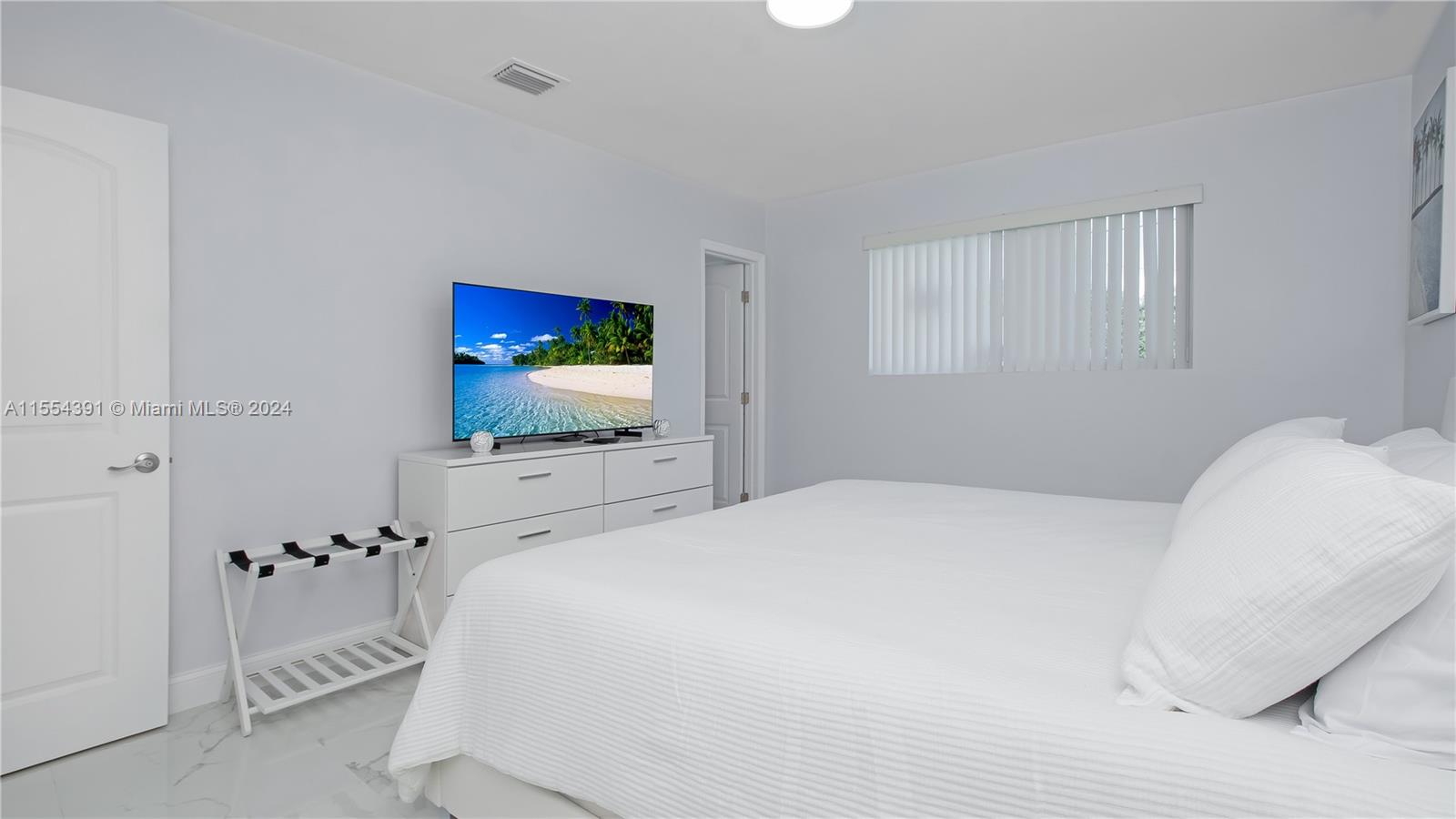 18395 SW 216th St, Miami, Florida 33170, 3 Bedrooms Bedrooms, ,2 BathroomsBathrooms,Residential,For Sale,18395 SW 216th St,A11554391