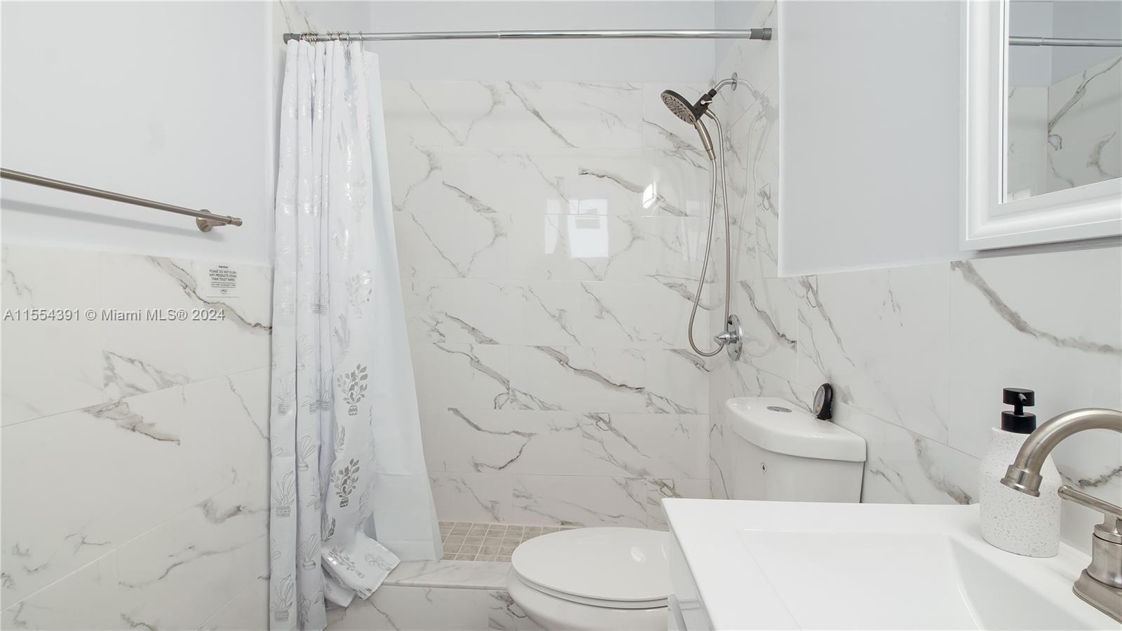 18395 SW 216th St, Miami, Florida 33170, 3 Bedrooms Bedrooms, ,2 BathroomsBathrooms,Residential,For Sale,18395 SW 216th St,A11554391