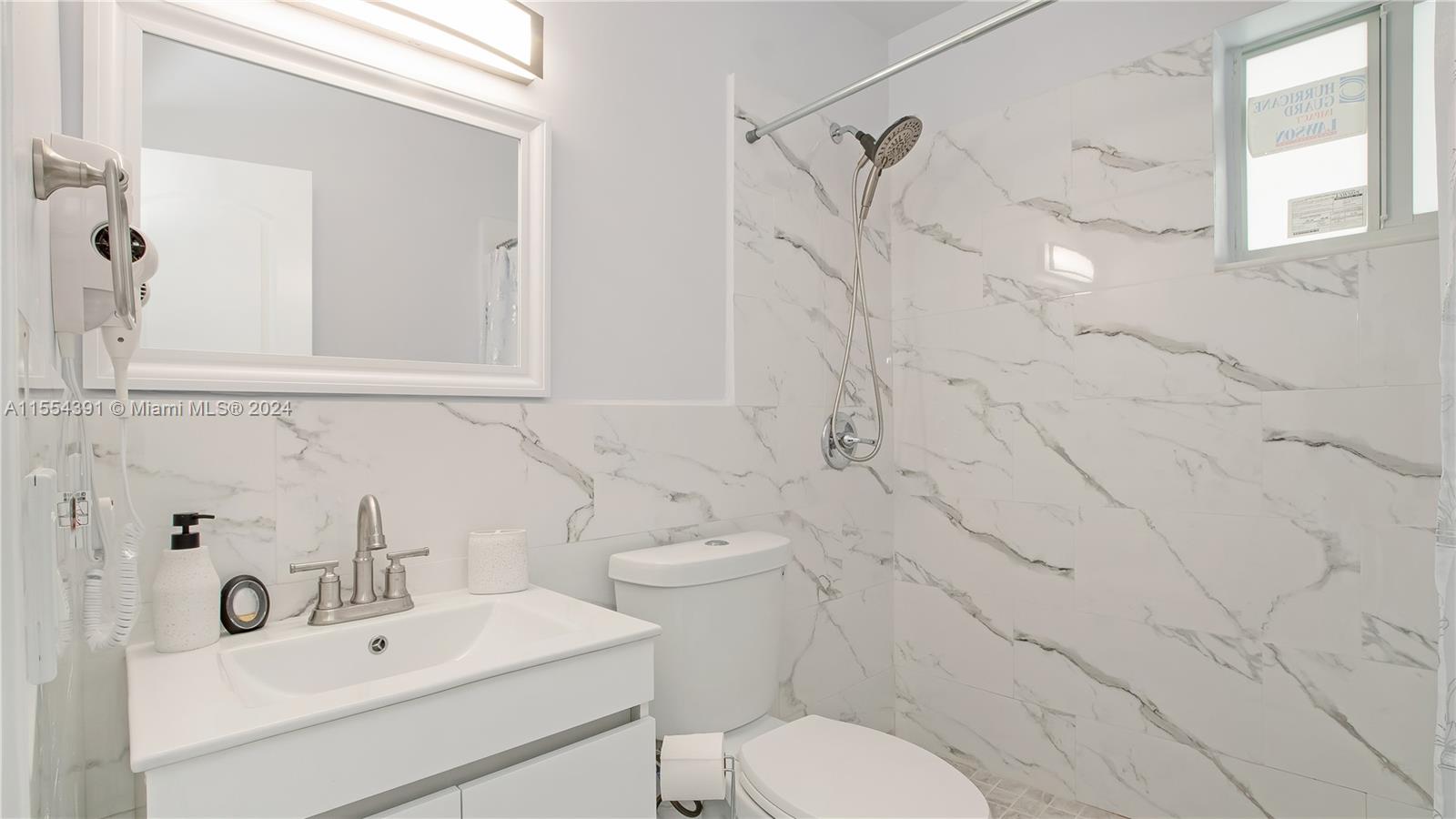 18395 SW 216th St, Miami, Florida 33170, 3 Bedrooms Bedrooms, ,2 BathroomsBathrooms,Residential,For Sale,18395 SW 216th St,A11554391