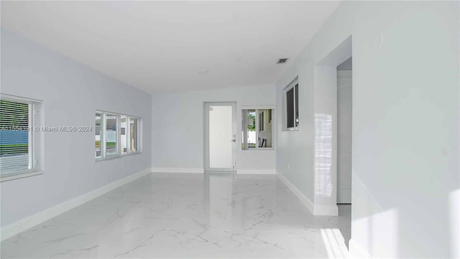 18395 SW 216th St, Miami, Florida 33170, 3 Bedrooms Bedrooms, ,2 BathroomsBathrooms,Residential,For Sale,18395 SW 216th St,A11554391