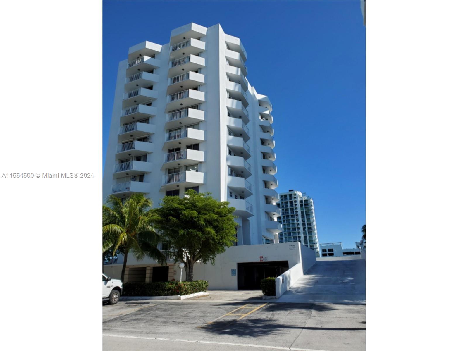 7933 West Dr 818, North Bay Village, Florida 33141, 2 Bedrooms Bedrooms, ,2 BathroomsBathrooms,Residential,For Sale,7933 West Dr 818,A11554500