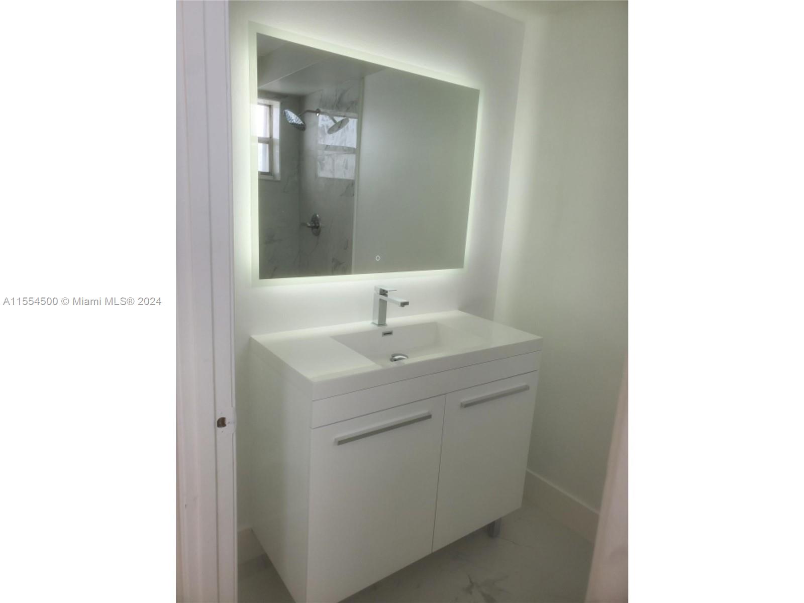 7933 West Dr 818, North Bay Village, Florida 33141, 2 Bedrooms Bedrooms, ,2 BathroomsBathrooms,Residential,For Sale,7933 West Dr 818,A11554500