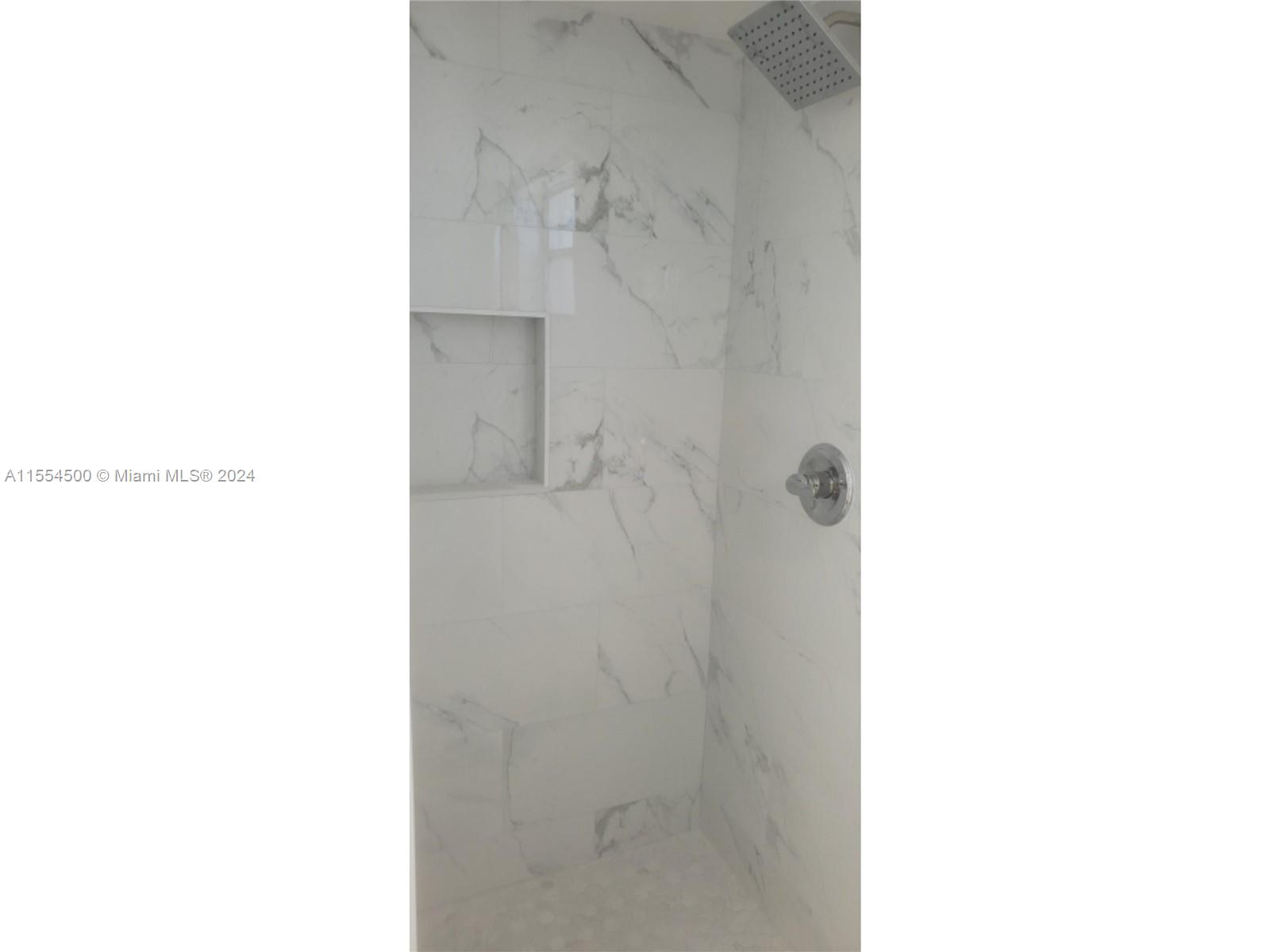 7933 West Dr 818, North Bay Village, Florida 33141, 2 Bedrooms Bedrooms, ,2 BathroomsBathrooms,Residential,For Sale,7933 West Dr 818,A11554500