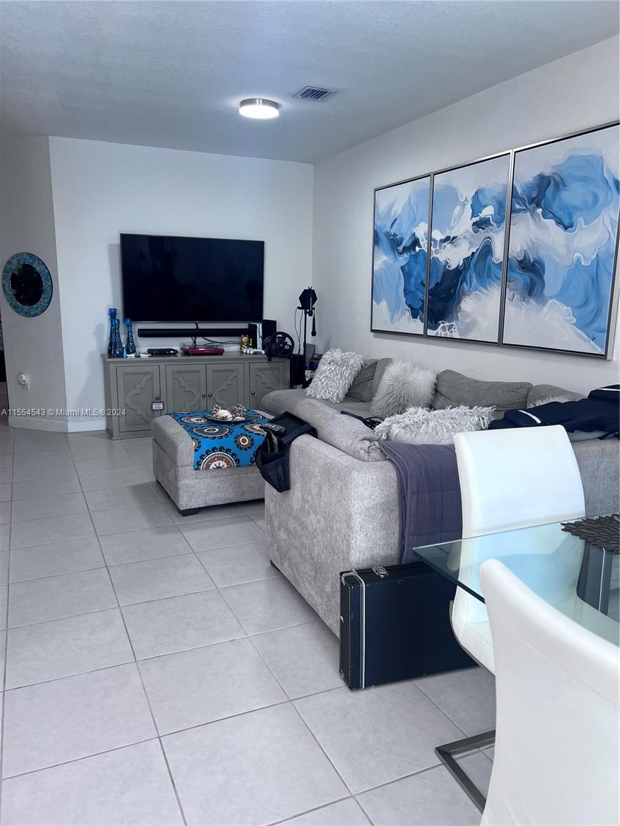 1162 SE 26th Ter, Homestead, Florida 33035, 3 Bedrooms Bedrooms, ,2 BathroomsBathrooms,Residential,For Sale,1162 SE 26th Ter,A11554543