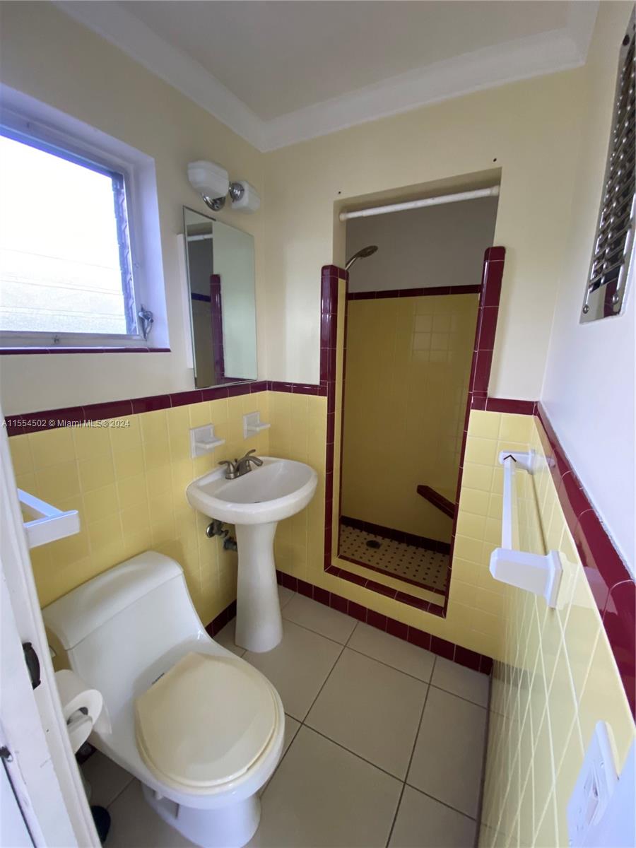 1811 SW 9th Ave, Fort Lauderdale, Florida 33315, 2 Bedrooms Bedrooms, ,2 BathroomsBathrooms,Residential,For Sale,1811 SW 9th Ave,A11554502