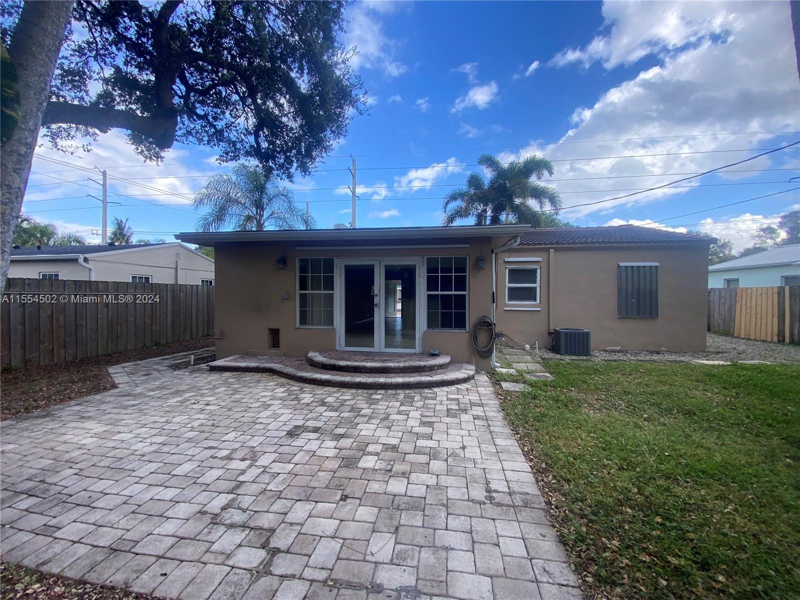 1811 SW 9th Ave, Fort Lauderdale, Florida 33315, 2 Bedrooms Bedrooms, ,2 BathroomsBathrooms,Residential,For Sale,1811 SW 9th Ave,A11554502