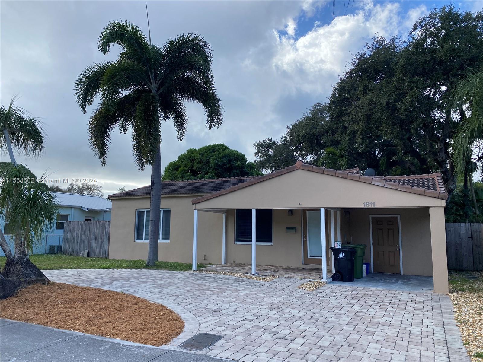 1811 SW 9th Ave, Fort Lauderdale, Florida 33315, 2 Bedrooms Bedrooms, ,2 BathroomsBathrooms,Residential,For Sale,1811 SW 9th Ave,A11554502