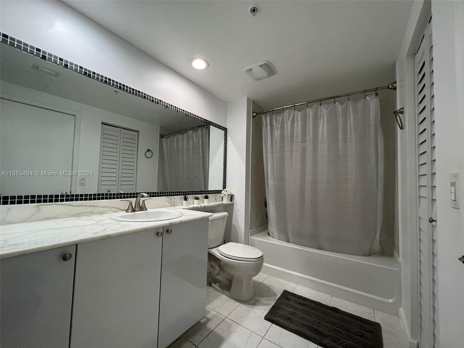 2775 NE 187th St 622, Aventura, Florida 33180, 2 Bedrooms Bedrooms, ,2 BathroomsBathrooms,Residentiallease,For Rent,2775 NE 187th St 622,A11553494