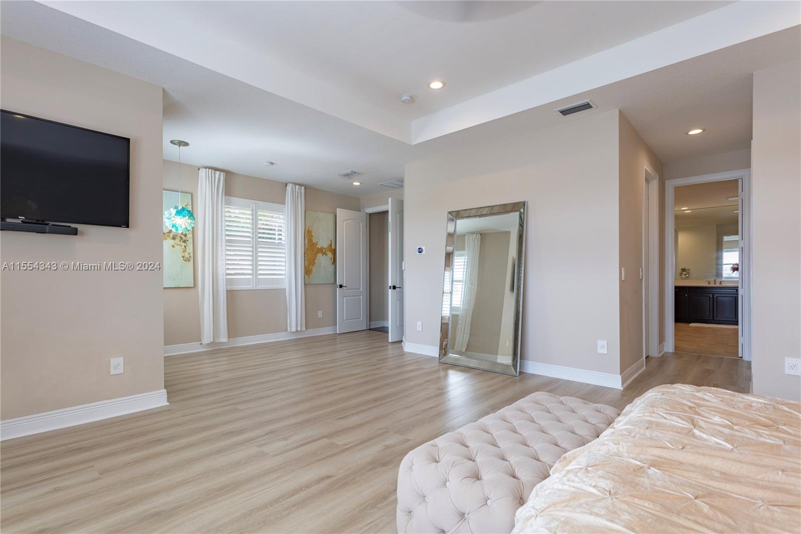 9800 S Miralago Way, Parkland, Florida 33076, 5 Bedrooms Bedrooms, ,4 BathroomsBathrooms,Residential,For Sale,9800 S Miralago Way,A11554343