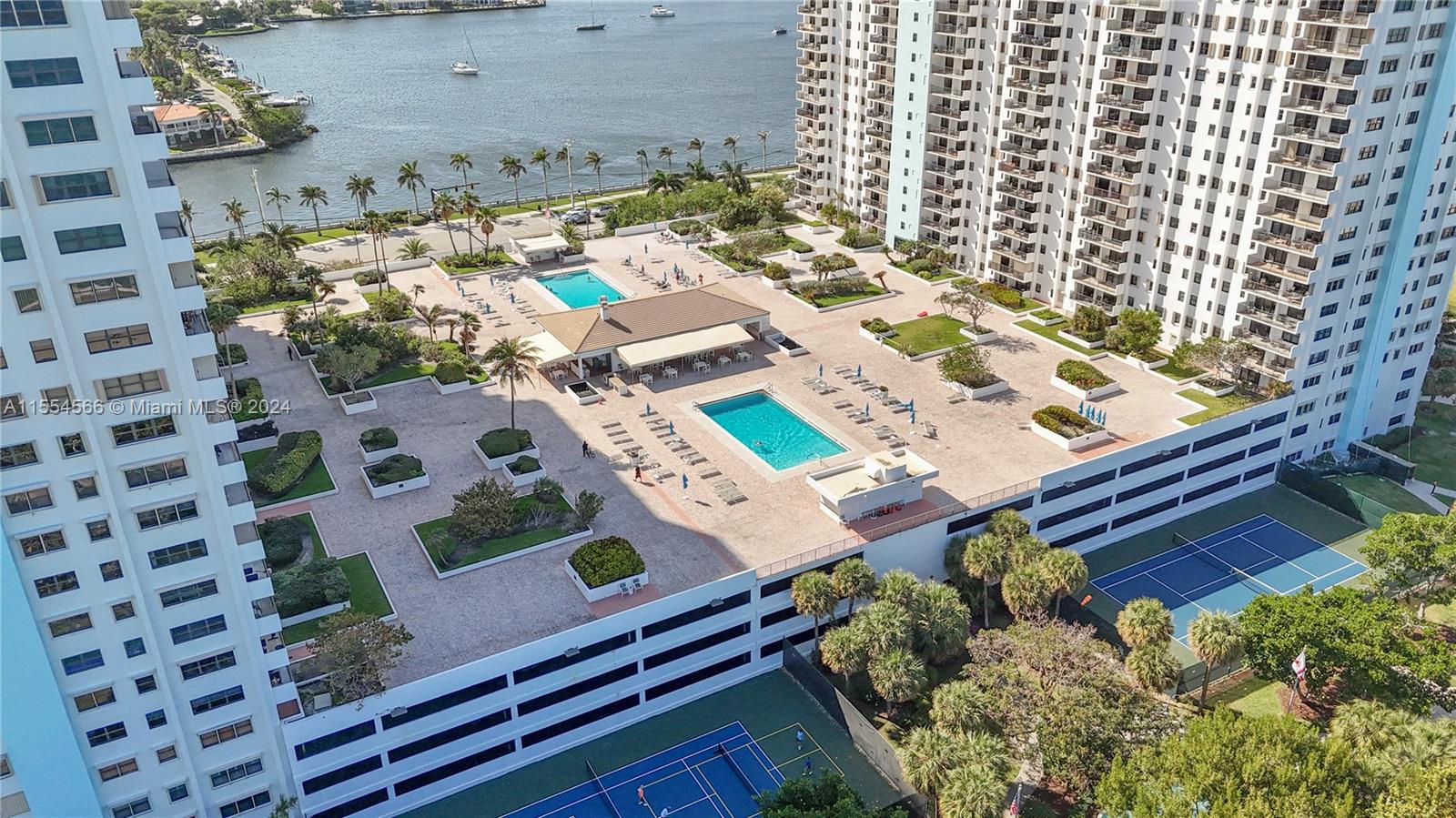 1201 S Ocean Dr 1804S, Hollywood, Florida 33019, 2 Bedrooms Bedrooms, ,2 BathroomsBathrooms,Residential,For Sale,1201 S Ocean Dr 1804S,A11554566